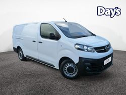 White Used 2022 Vauxhall Vivaro S Van | £11,495 (Good price)