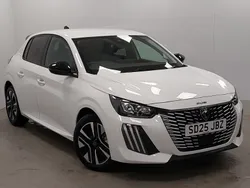 White New 2025 Peugeot 208 Allure Hatchback | £20,498 (Super price)
