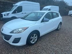 White Used 2011 Mazda 3 Hatchback | £2,695 (Fair price)