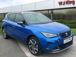 Metallic saphire blue Used 2023 Seat Arona FR SUV | £15,795 (Fair price)