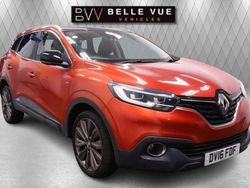 Red Used 2016 Renault Kadjar Signature SUV | £7,495 (Fair price)