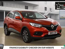 Red Used 2019 Renault Kadjar Iconic SUV | £9,440 (Fair price)