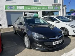 Black Used 2014 Vauxhall Astra Excite Hatchback | £4,495 (A bit pricey)