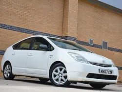 White Used 2007 Toyota Prius T3 Hatchback | £2,499 (Fair price)
