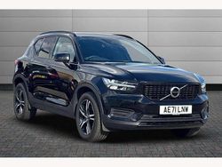 Black Used 2021 Volvo XC40 R-Design SUV | £17,990 (Fair price)