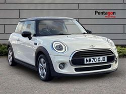 White Used 2021 Mini Cooper Classic Hatchback | £11,250 (Good price)