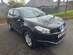 Black Used 2010 Nissan Qashqai Visia SUV | £2,195 (Good price)