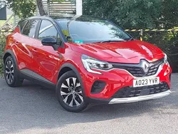 Red Used 2023 Renault Captur Evolution SUV | £17,498 (Fair price)