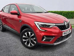 Red Used 2022 Renault Arkana Iconic SUV | £14,399 (Fair price)