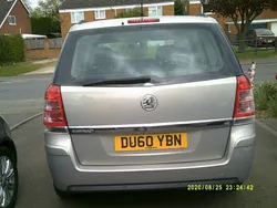 Silver Used 2010 Vauxhall Zafira MPV | £2,850 (Fair price)