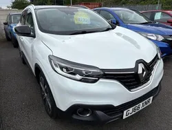 White Used 2016 Renault Kadjar Signature S SUV | £8,790 (Fair price)