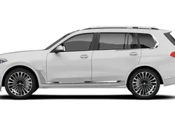 New 2025 BMW X7 M Sport SUV | £87,963 (A bit pricey)