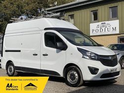 White Used 2019 Vauxhall Vivaro S Van | £9,490 (Good price)