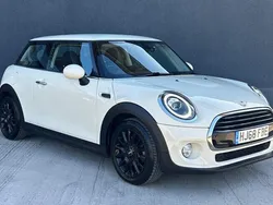 White Used 2018 Mini Cooper Hatch Hatchback | £9,295 (Fair price)