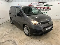 Grey Used 2022 Toyota Proace Van | £14,800 (Expensive)