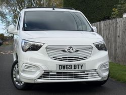 White Used 2020 Vauxhall Combo Sportive Sedan | £8,490 (Fair price)