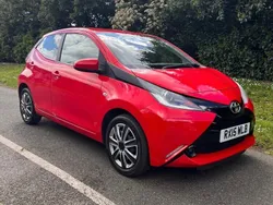 Red Used 2015 Toyota Aygo X-play Hatchback | £3,399 (Fair price)