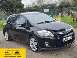 Black Used 2010 Toyota Auris Hybrid Hatchback | £4,988