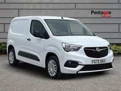 White Used 2022 Vauxhall Combo Sportive MPV | £9,995 (Good price)