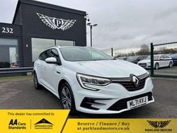 White Used 2021 Renault Mégane GrandTour Iconic Estate | £11,895 (Fair price)