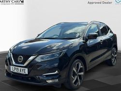 Black Used 2018 Nissan Qashqai Tekna SUV | £12,295 (Fair price)