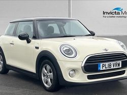 Pepper white Used 2018 Mini Cooper Hatch Hatchback | £10,000 (Good price)