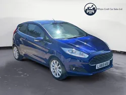 Blue Used 2015 Ford Fiesta Titanium Hatchback | £3,495 (Good price)
