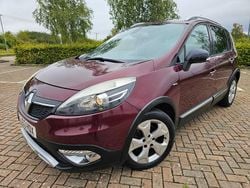 Red Used 2013 Renault Scénic III Bose Edition MPV | £5,295