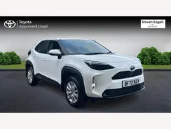 White Used 2022 Toyota Yaris Hybrid Hatchback | £19,574 (Expensive)