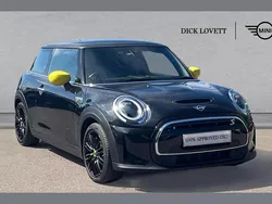 Black Used 2022 Mini Cooper S Level 2 Hatchback | £14,595 (Fair price)