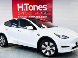 White Used 2024 Tesla Model Y RWD SUV | £26,599 (Fair price)