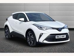 White Used 2023 Toyota C-HR Design SUV | £21,990 (Fair price)