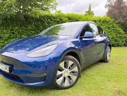 Blue Used 2022 Tesla Model Y Long Range AWD SUV | £24,450
