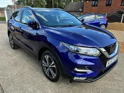 Blue Used 2017 Nissan Qashqai N-Connecta SUV | £10,795 (Fair price)