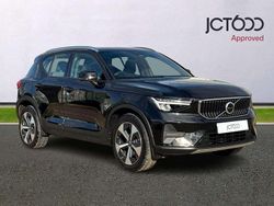 Black Used 2023 Volvo XC40 Core SUV | £24,250 (Good price)
