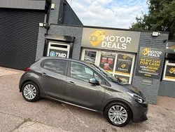 Grey Used 2019 Peugeot 208 Signature Sky Hatchback | £6,775 (Fair price)
