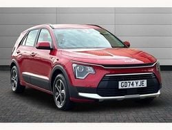 Runway red Used 2025 Kia Niro 2 SUV | £23,895 (Fair price)