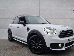 White Used 2017 Mini Cooper Countryman SUV | £13,250 (Fair price)