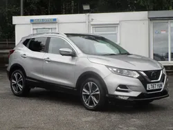 Silver Used 2017 Nissan Qashqai N-Connecta SUV | £9,750 (Fair price)