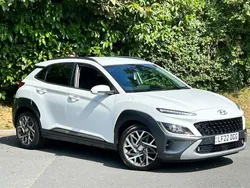 White Used 2022 Hyundai Kona Premium SUV | £17,250 (A bit pricey)