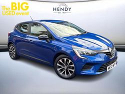 Blue Used 2022 Renault Clio V Evolution Hatchback | £12,799 (Fair price)