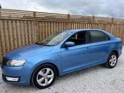 Blue Used 2014 Skoda Rapid SE Hatchback | £4,250 (Good price)