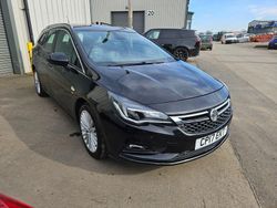 Black Used 2017 Vauxhall Astra Elite Estate | £6,895 (Fair price)