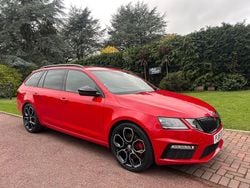 Red Used 2018 Skoda Octavia vRS Estate | £12,790 (Fair price)