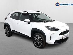 White Used 2023 Toyota Yaris Hybrid Estate | £23,049 (Fair price)