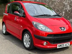 Red Used 2005 Peugeot 1007 Sport Hatchback | £3,495
