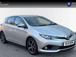 Silver Used 2018 Toyota Auris Hybrid Design Hatchback | £12,999 (Fair price)