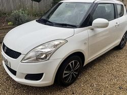 White Used 2011 Suzuki Swift Hatchback | £3,100 (Fair price)