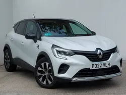 White Used 2022 Renault Captur LIMITED SUV | £14,998 (Fair price)