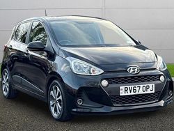Black Used 2017 Hyundai i10 Premium SE Hatchback | £6,999 (Fair price)